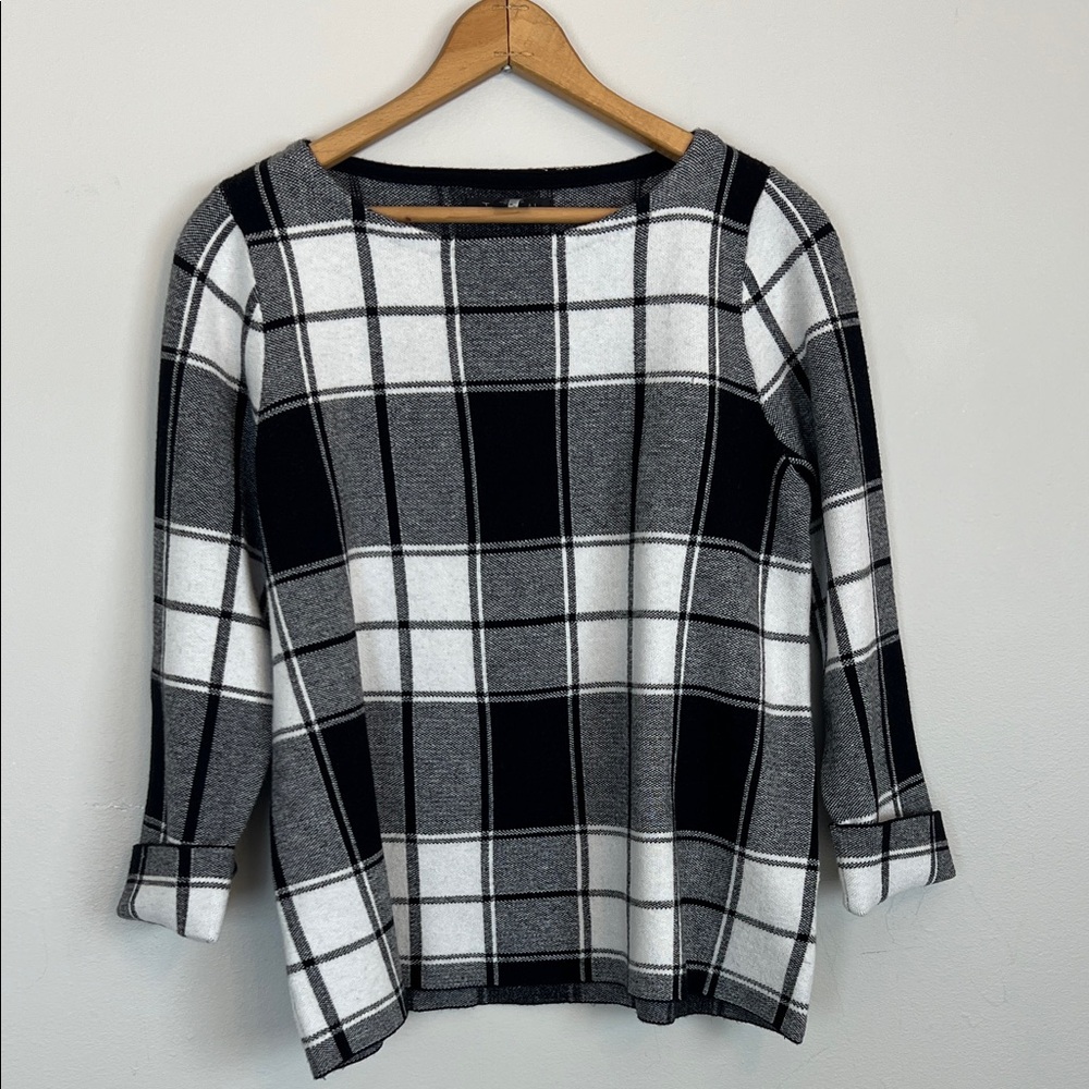 TAHARI STUNNING buffalo plaid black white sweater women’s size medium